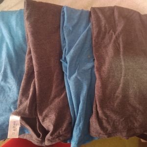 5 Deep v-neck T-shirts size large